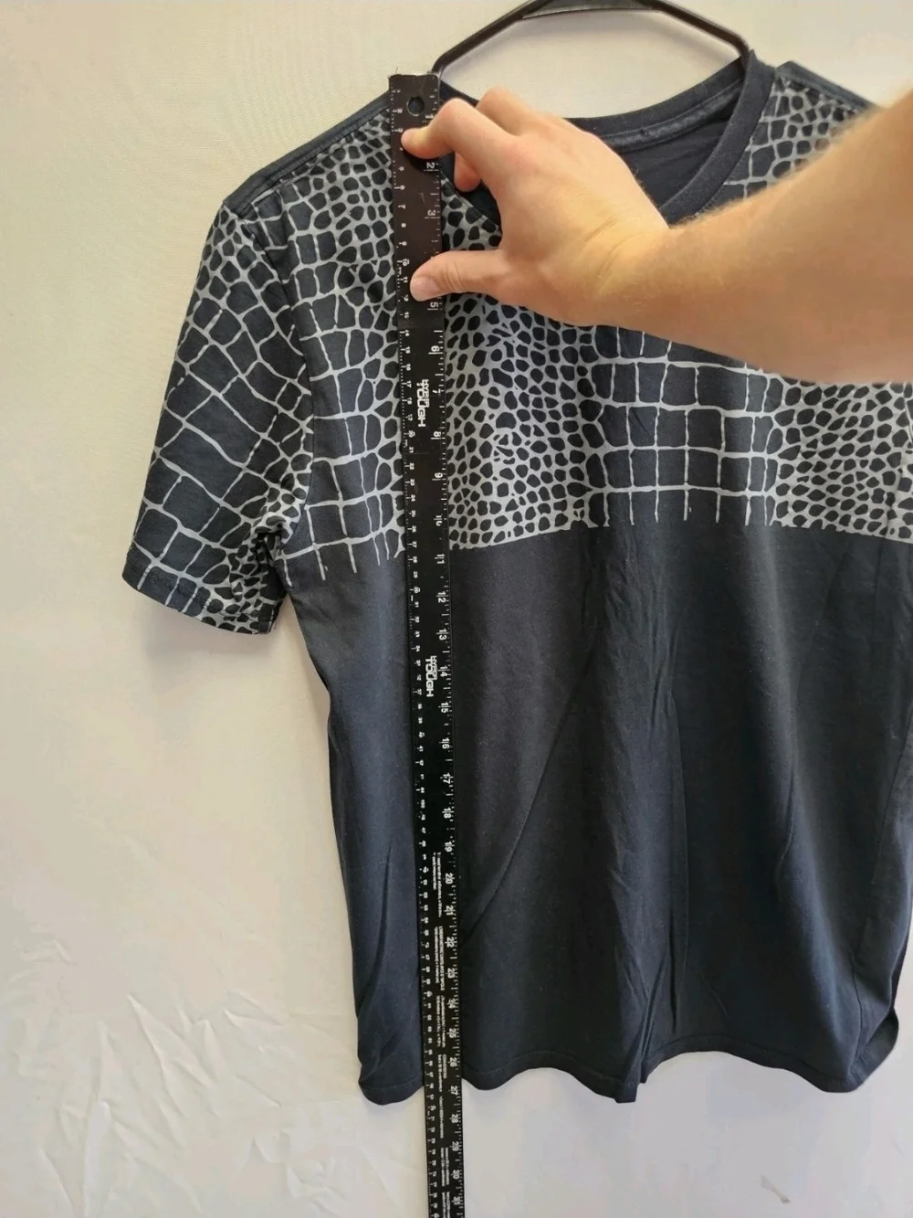 NIKE MICHAEL AIR JORDAN JUMPMAN TEE T SHIRT Mens M Black w/ Reptile Print